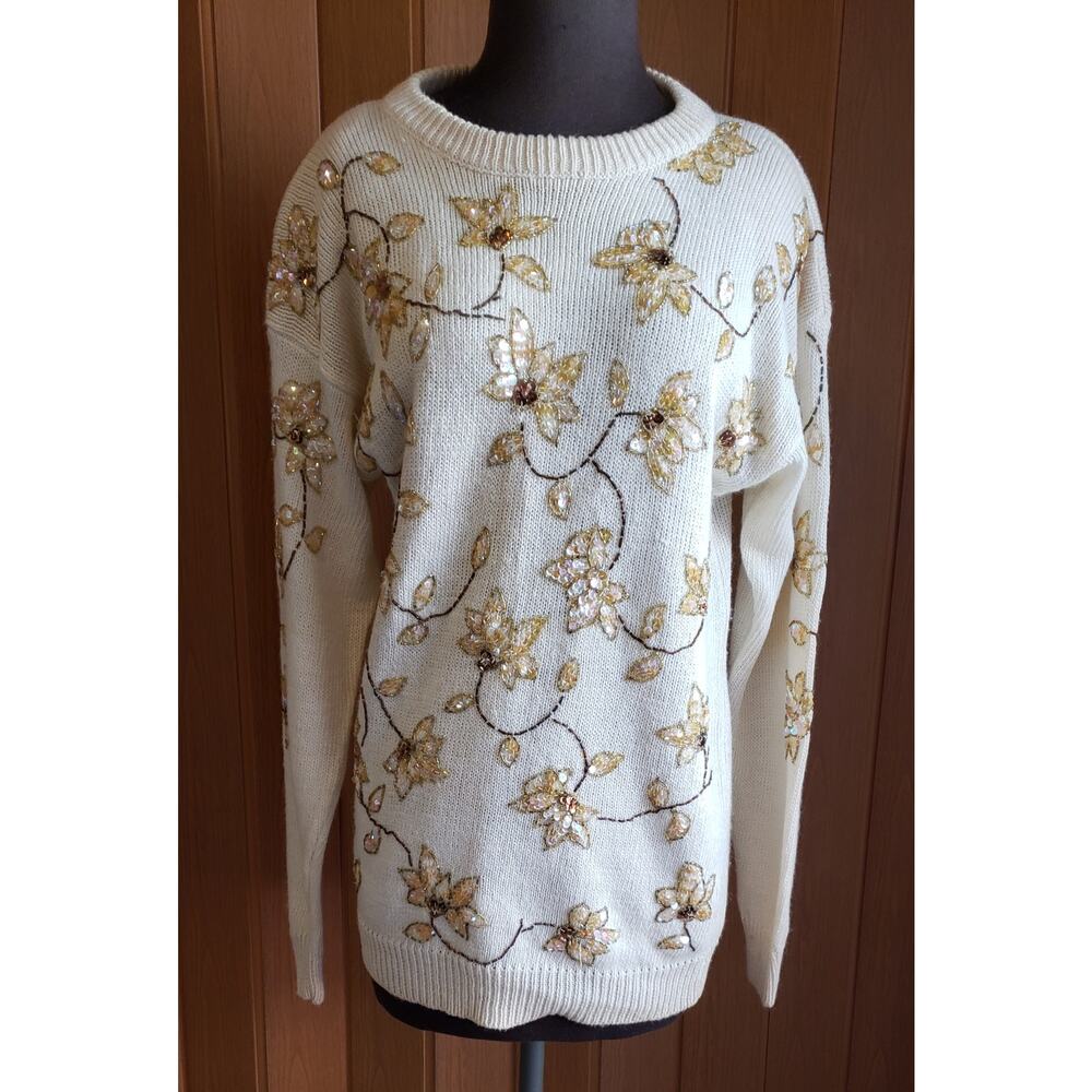Regency Collection size medium cream and gold pullover sweater